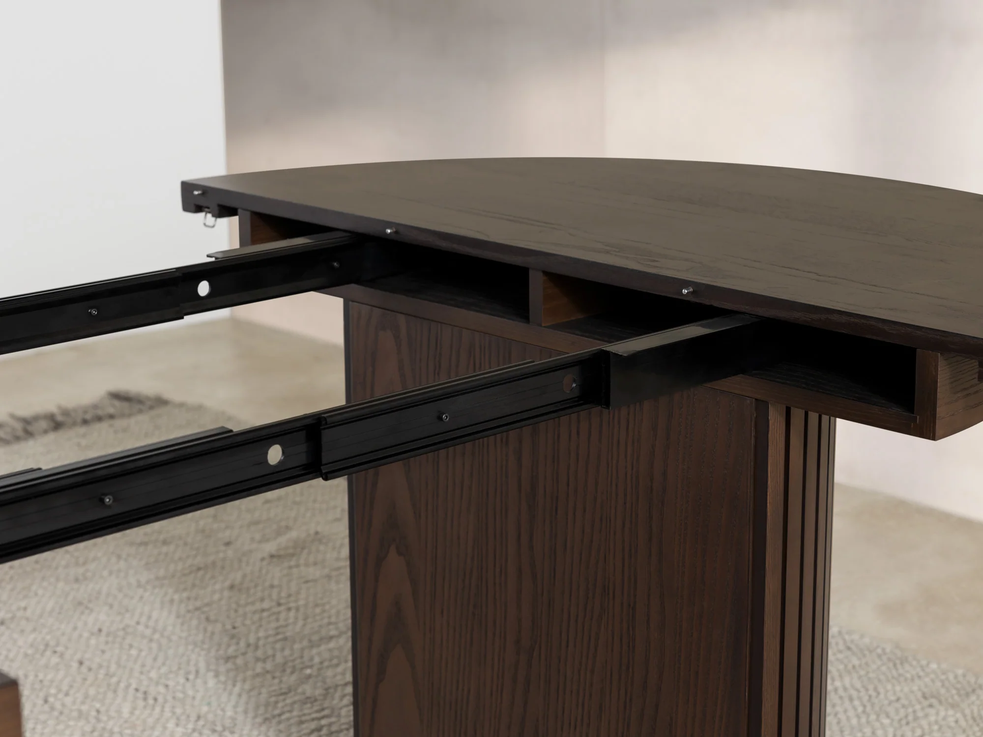 Round Dining Set - The Family - Image 71